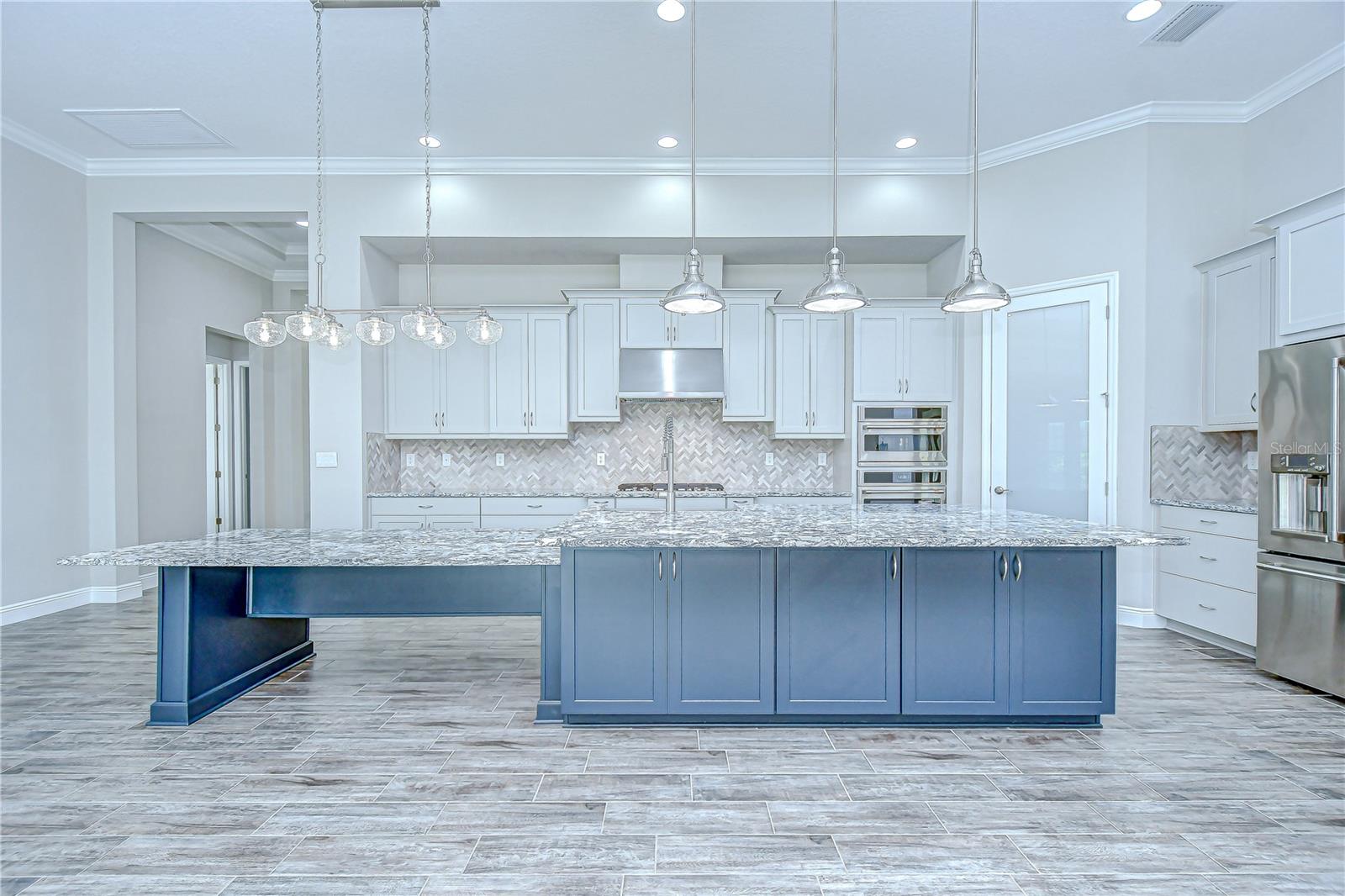 Gourmet Kitchen with Expansive Island!