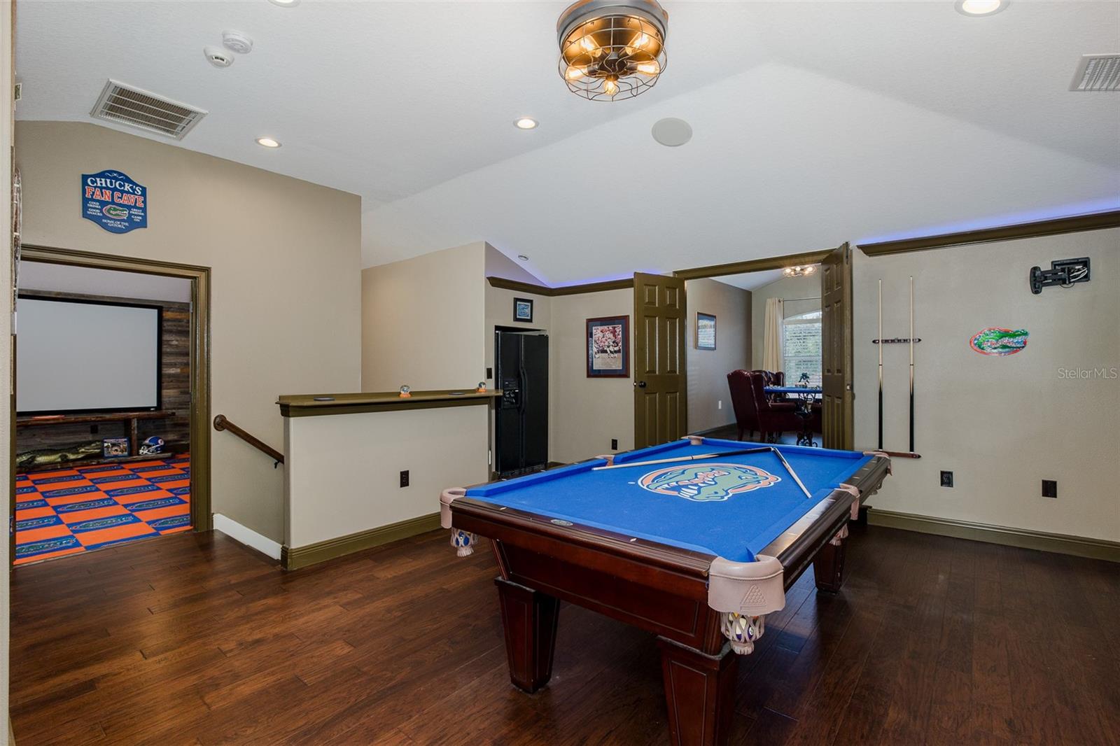Upstairs Entertaining Space!
