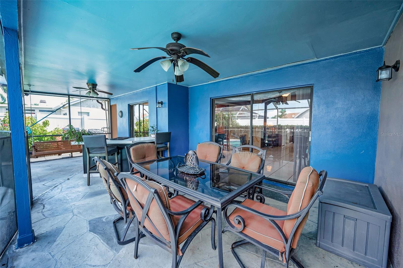OUTDOOR SITTING AREA