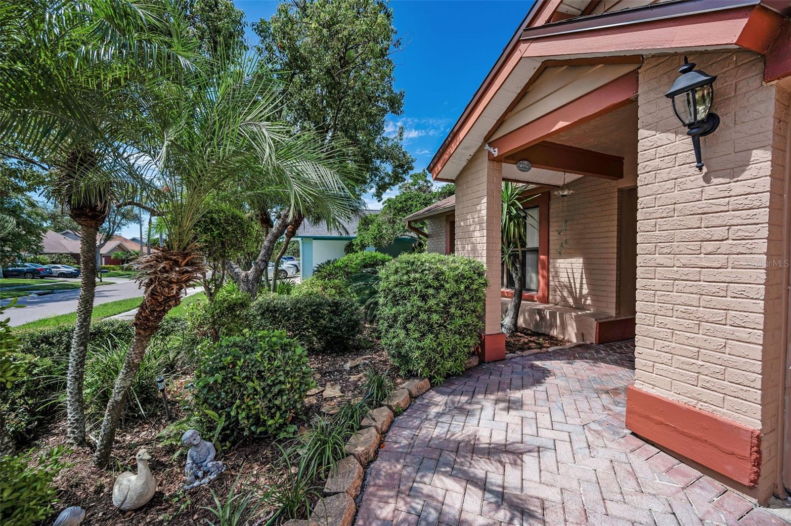 PAVER ENTRY WAY