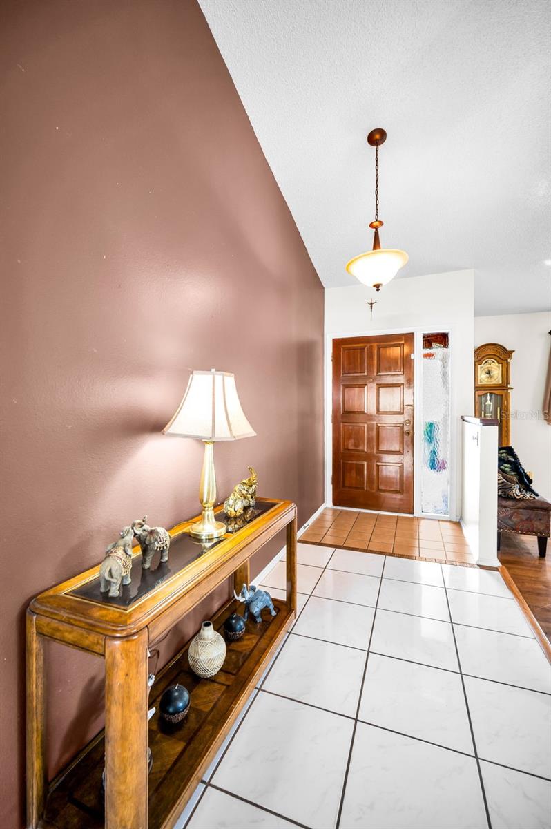 FOYER