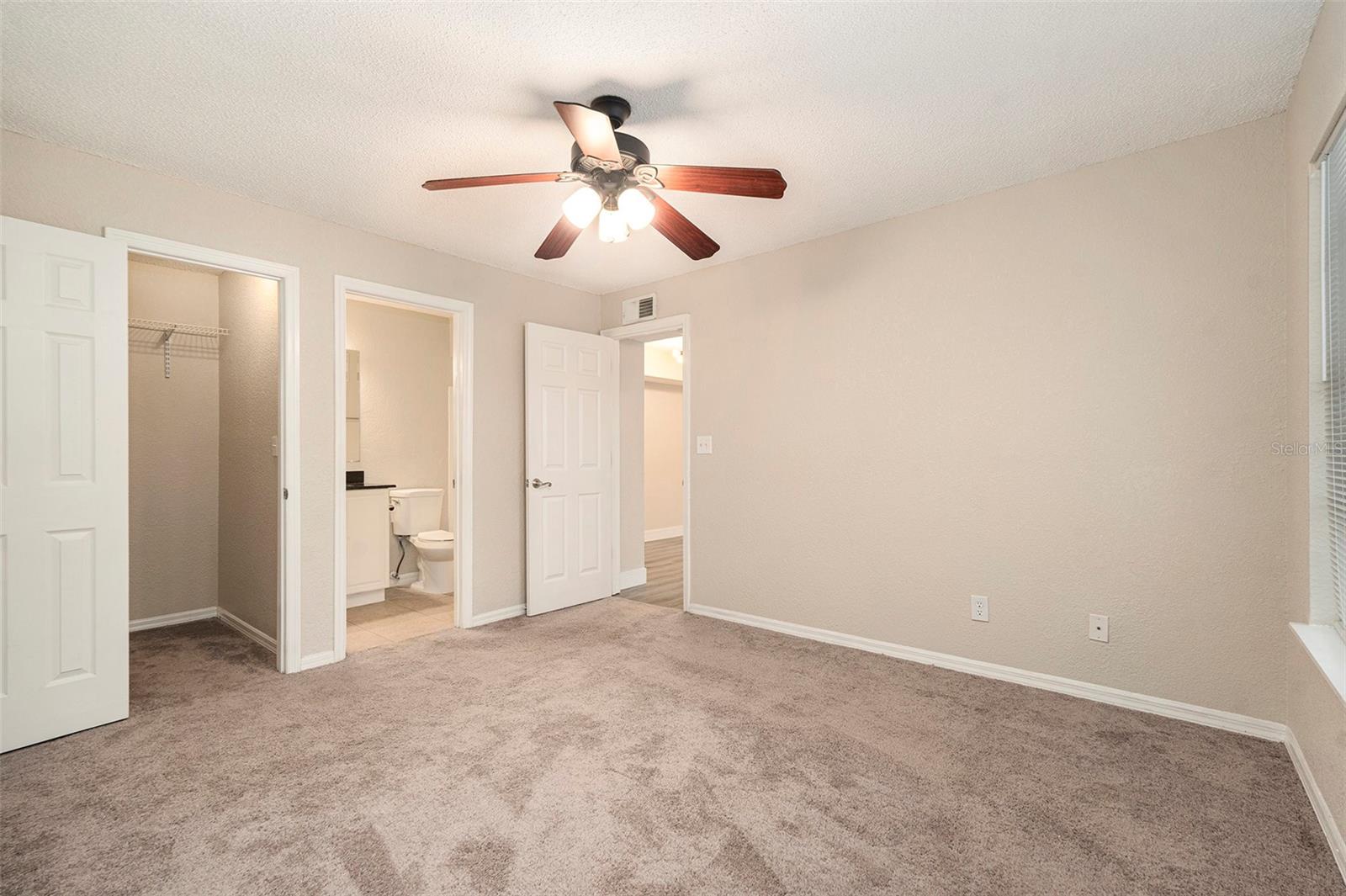 Primary Suite- large walk in closet, full bath