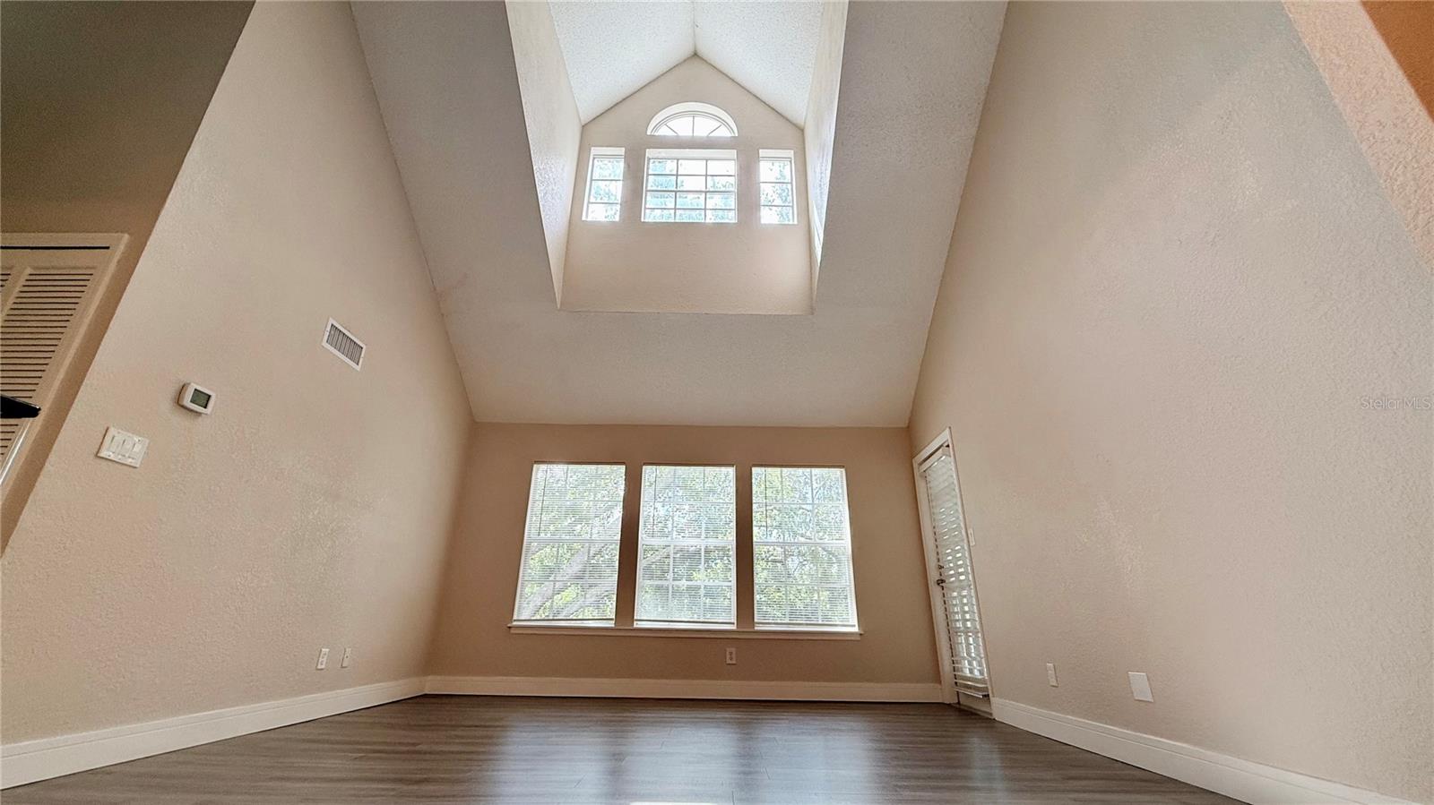 Vaulted ceiling in main living area