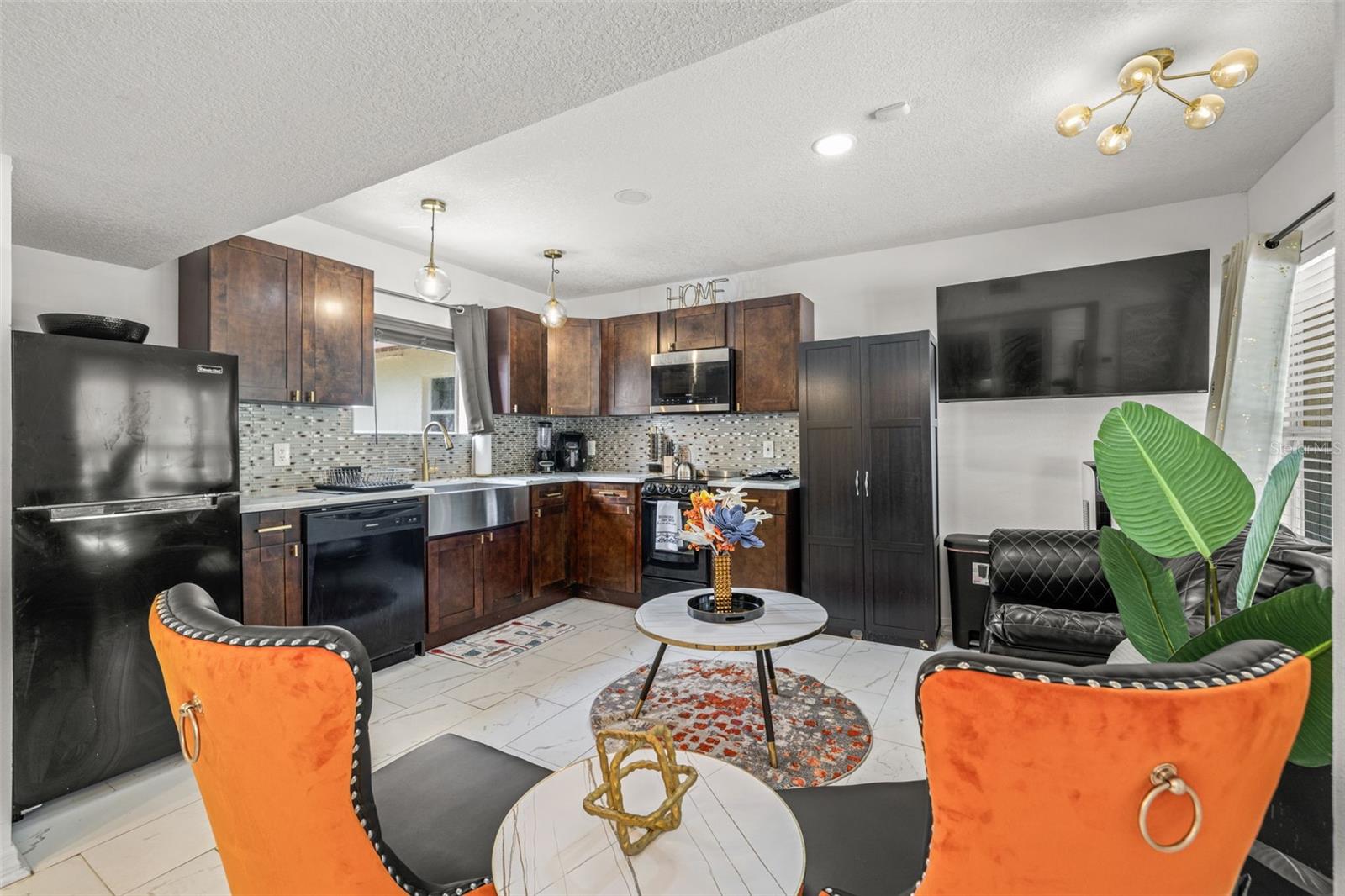 kitchen apartment