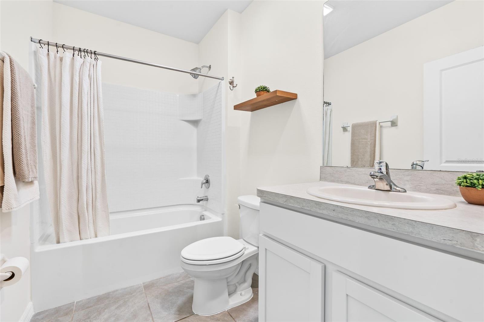 2nd Bathroom