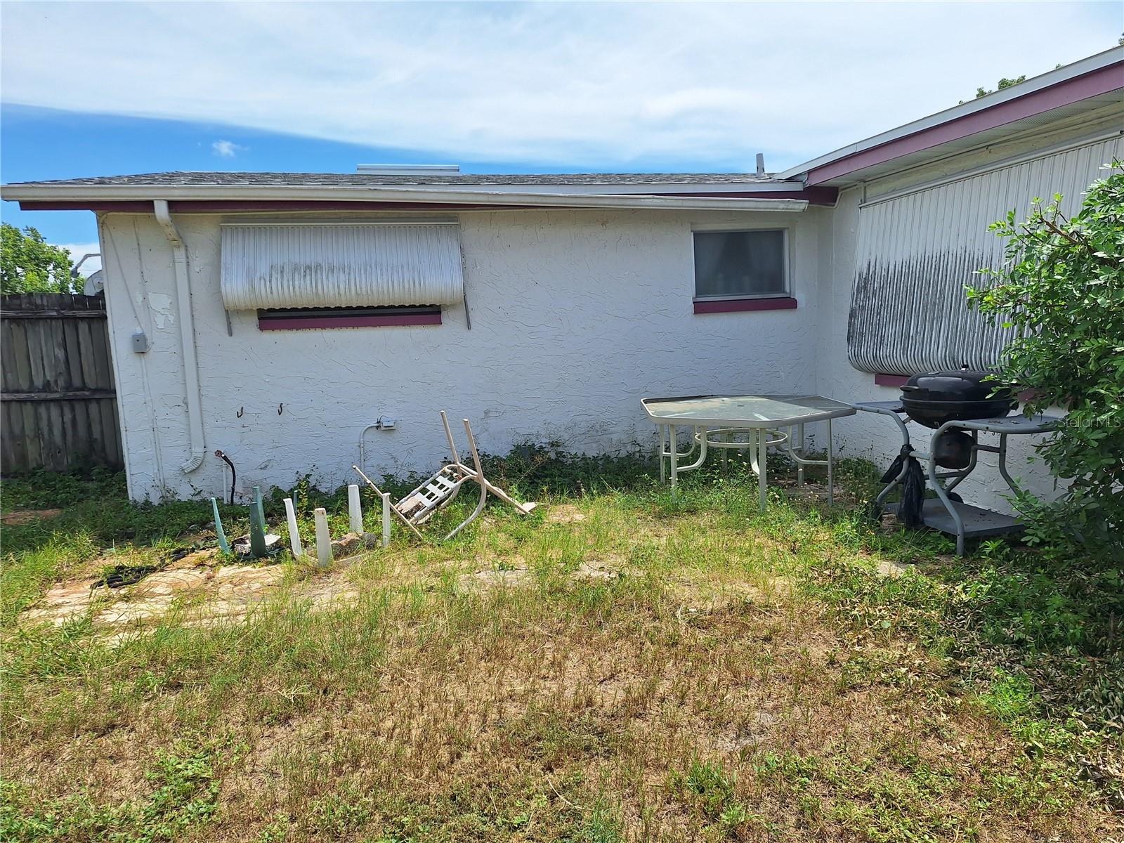 Hurricane Awnings