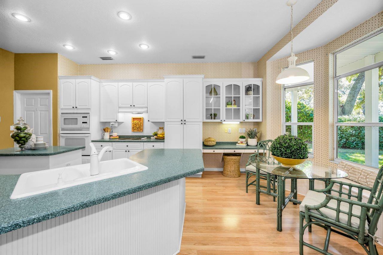 This eat-in kitchen offers plenty of room for more than one cook, or simply enjoying your morning coffee while taking in the view!