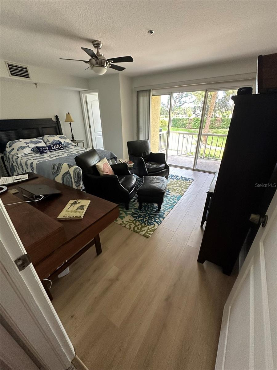FIRST LEVEL bedroom with new plank wood look waterproof flooring