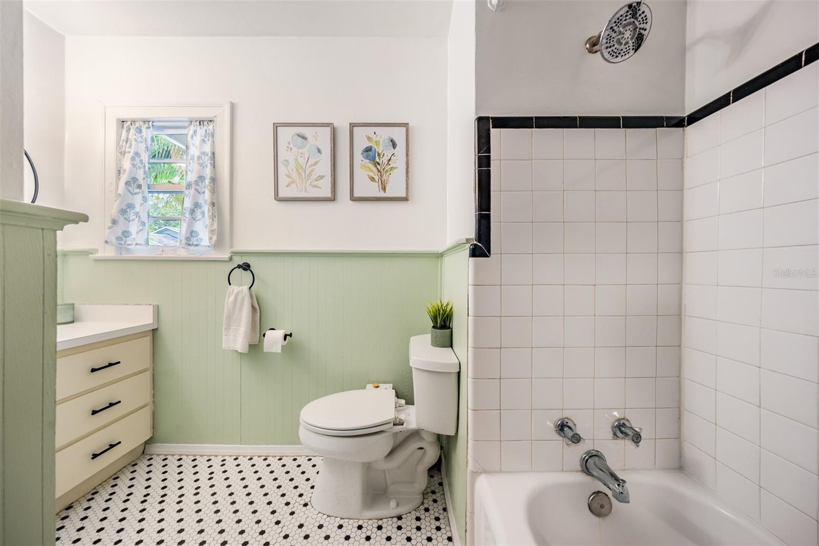 Bathroom with vintage charm