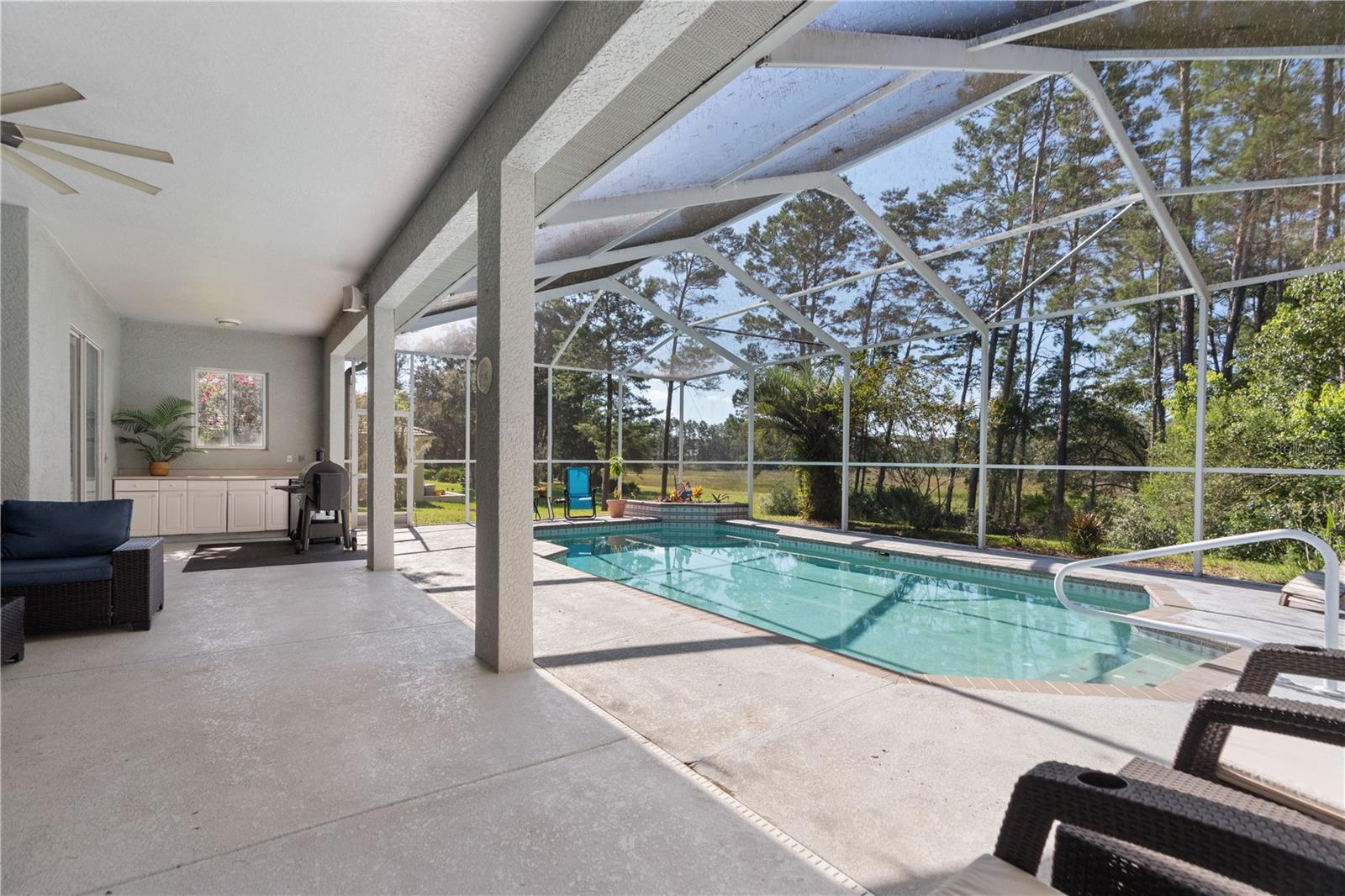 Enjoy full sun under your screened lanai or full shade under roof. Plenty of space for lounging around