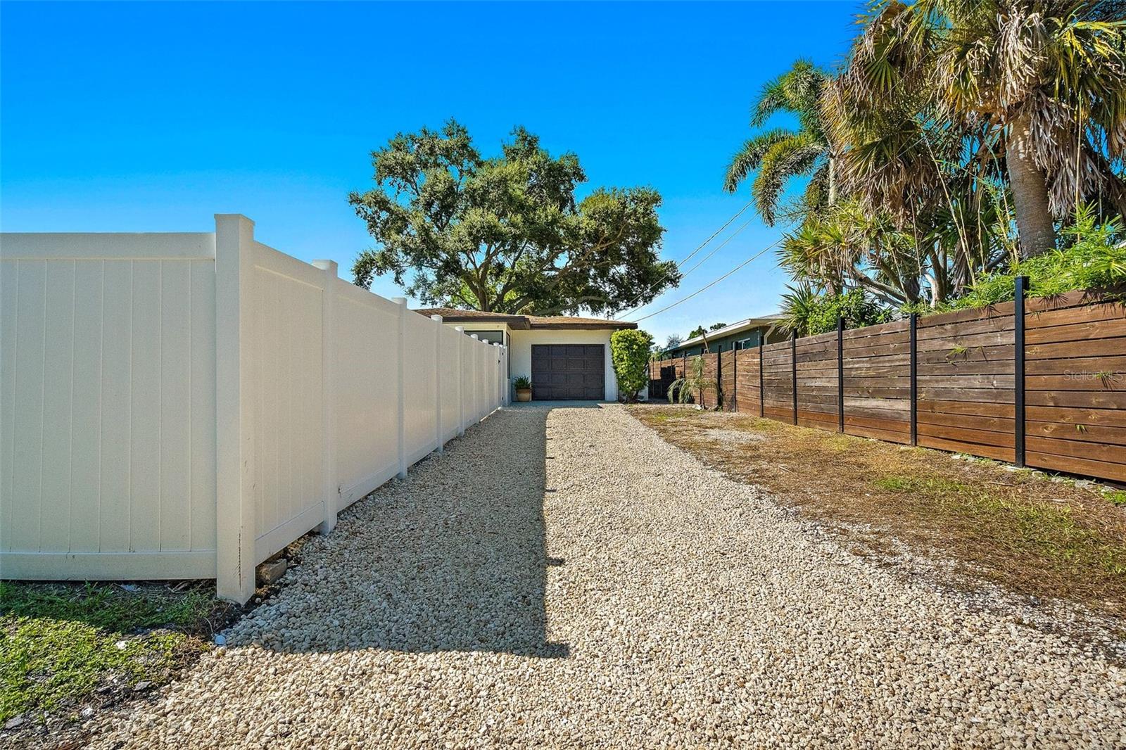 New Stone Driveway - Clean Look!
