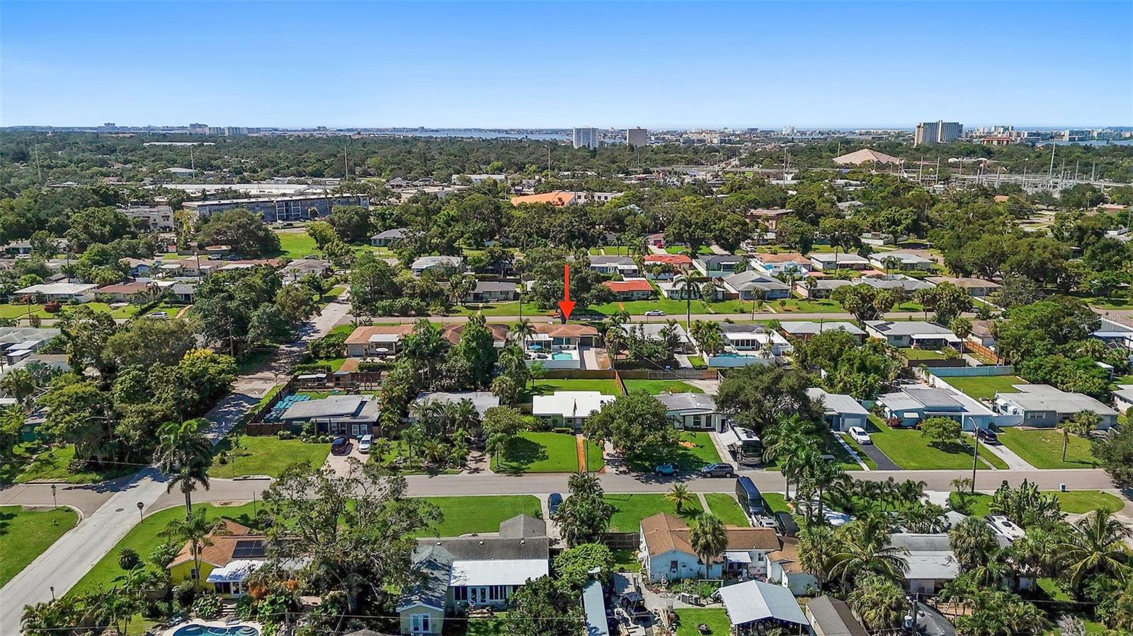 Convenient proximity to grocery and shopping!
