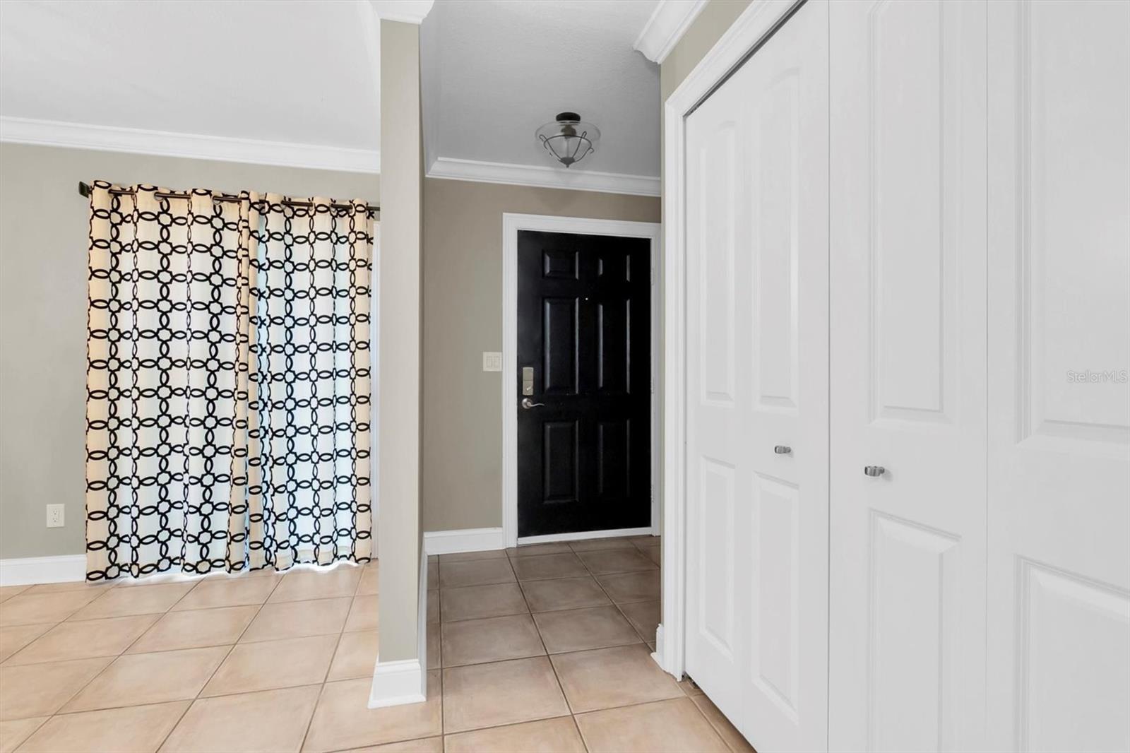 Dining Room/Pantry