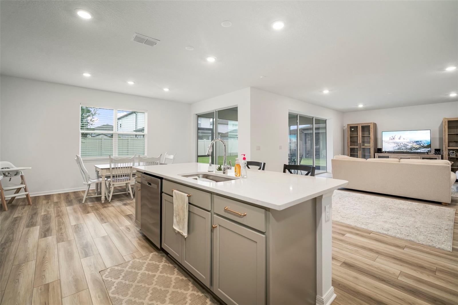 Kitchen/Formal Dining