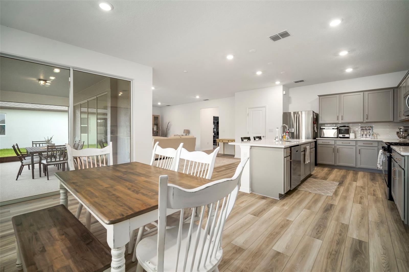 Formal Dining