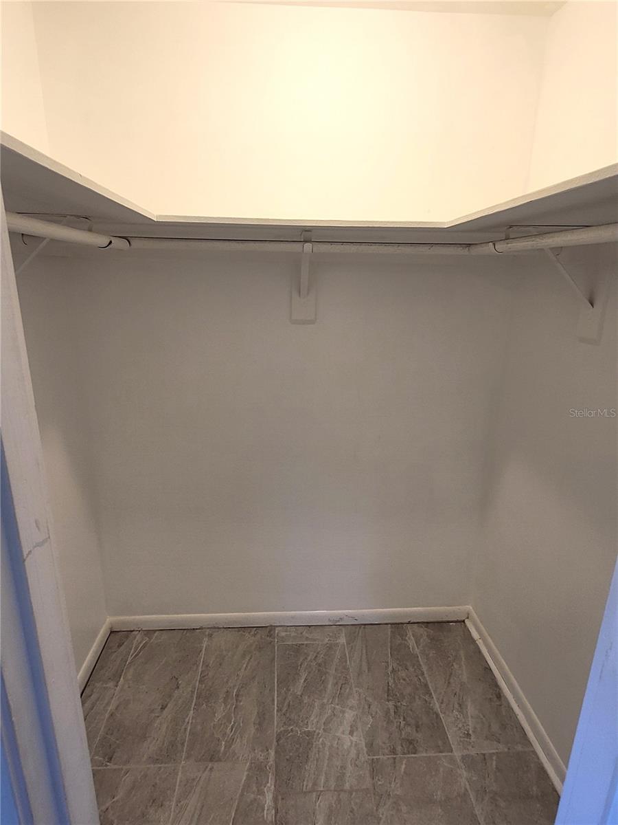 Walk-in Closet