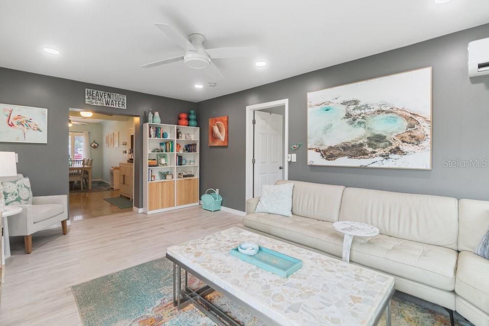 Additional Living Area/Flex