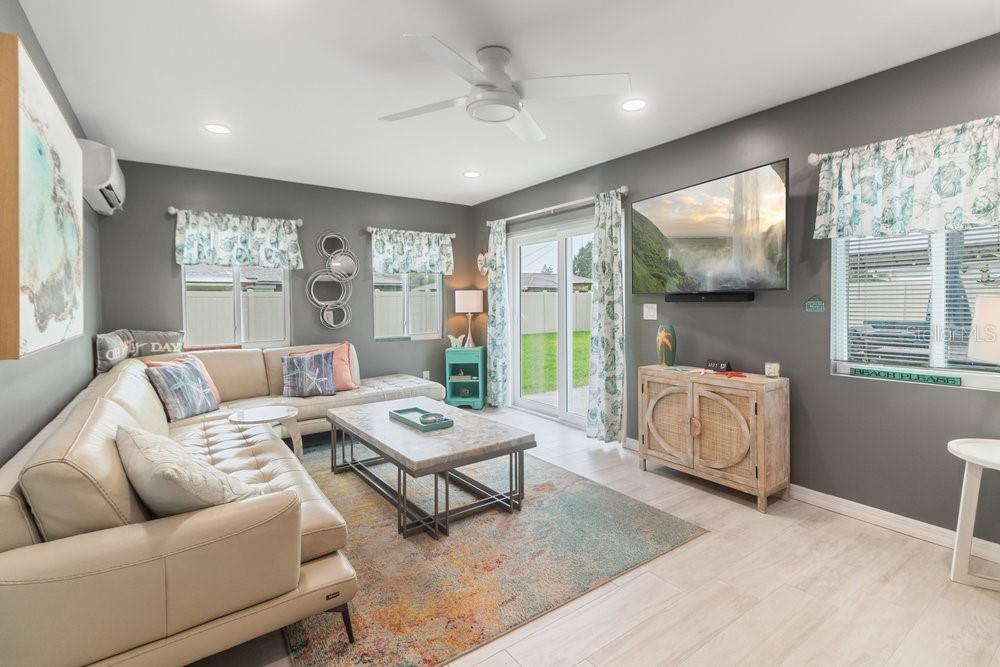 Additional Living Area/Flex