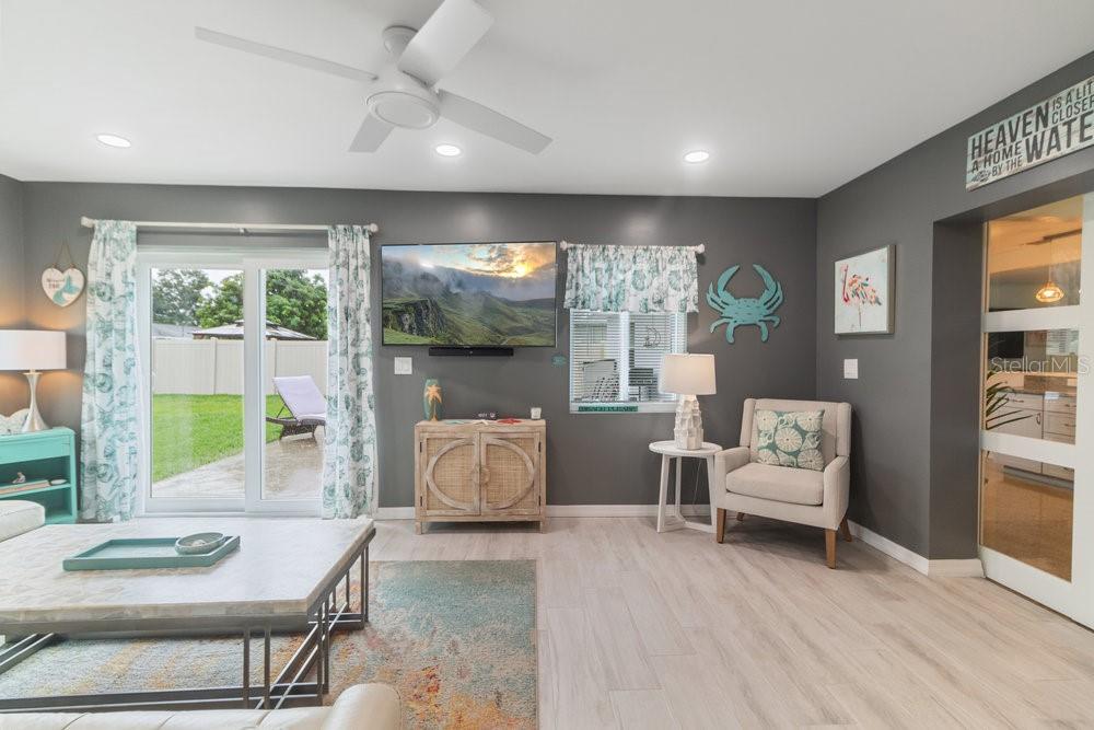 Additional Living Area/Flex