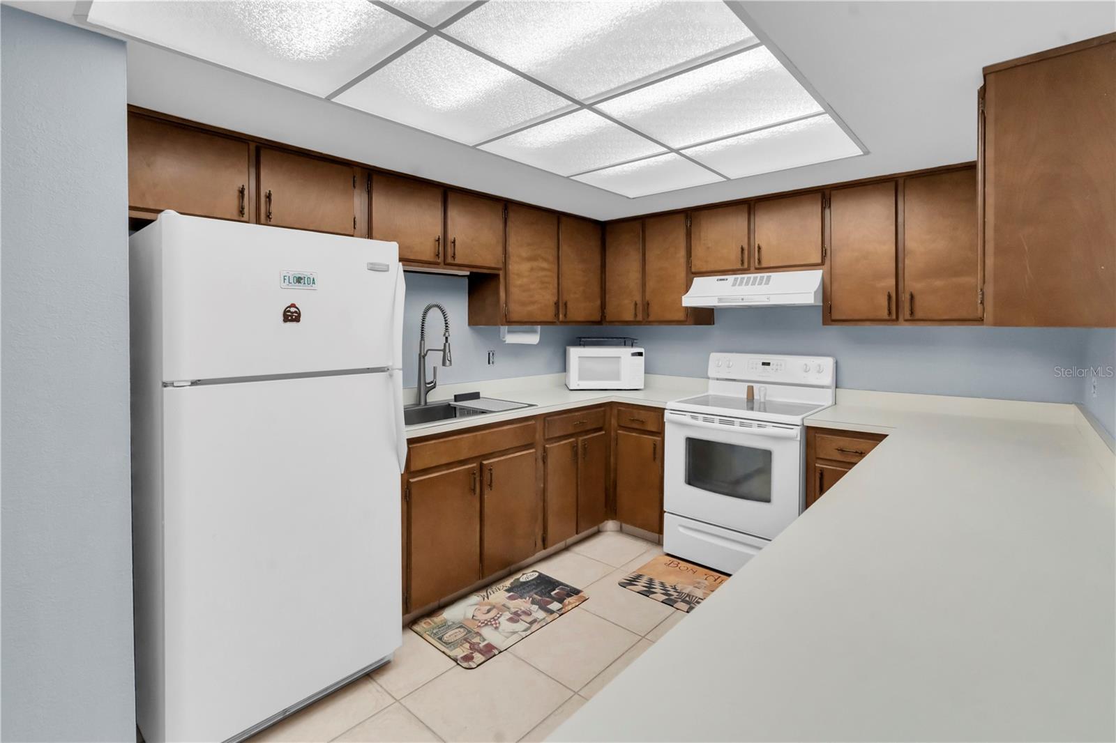 YOU CAN RENT THE CLUBHOUSE FOR SPECIAL EVENTS AND HERE IS WHERE YOU CAN CREATE YOUR CULINARY MASTERPIECE FOR SAID EVENT  (1377 MCMULLEN BOOTH RD)