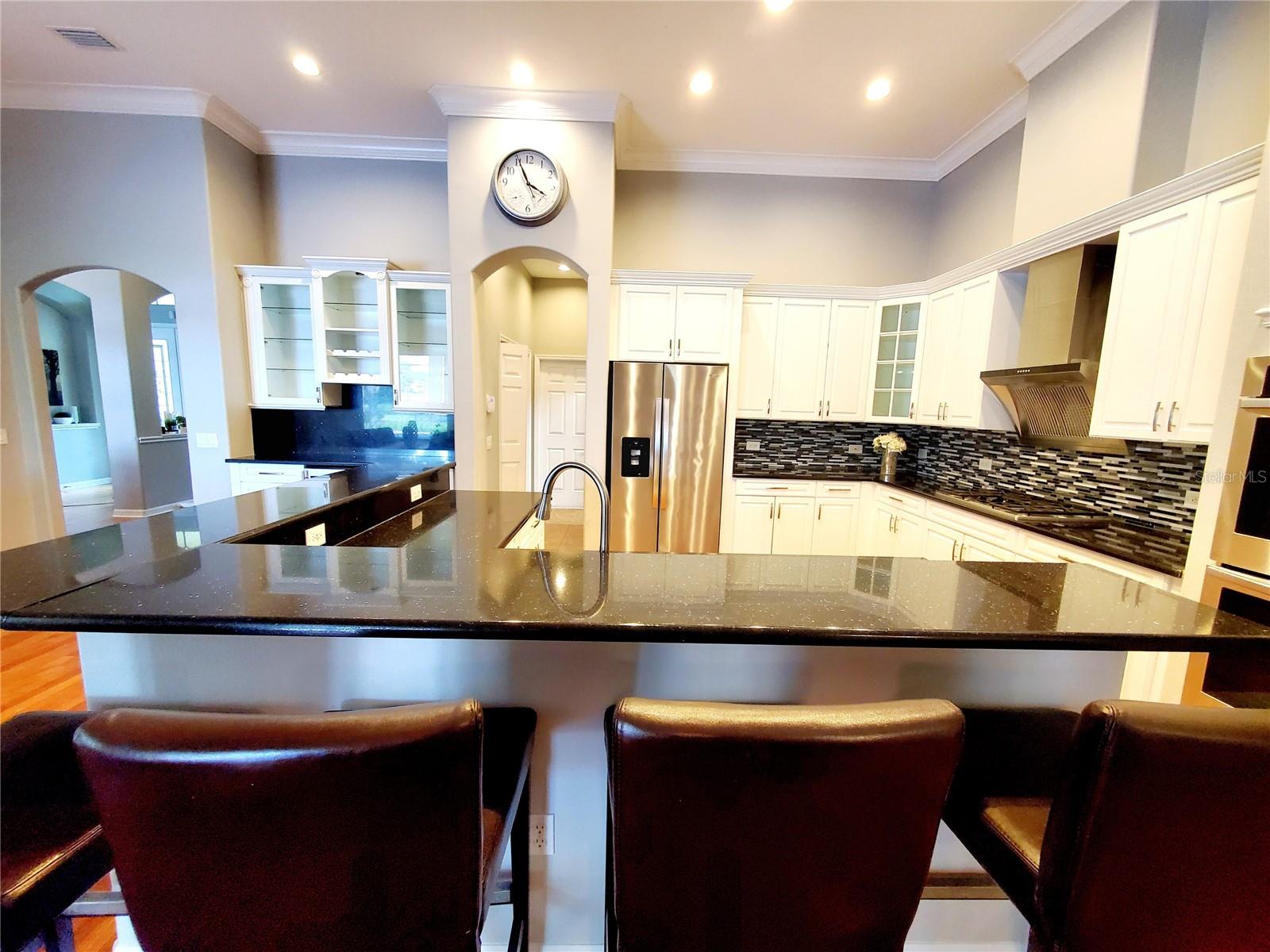 GRANITE BAR