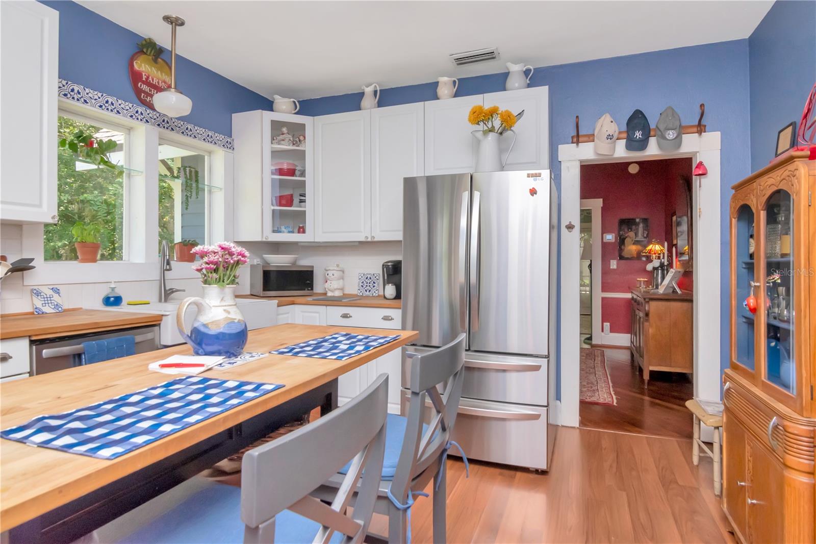 Open Kitchen