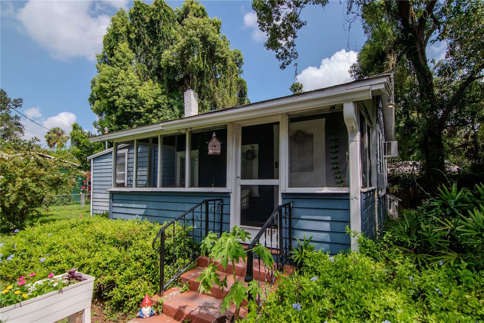 Separate Cottage / Income Property