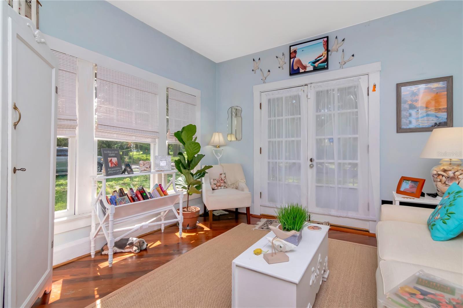 Sunroom or flex space