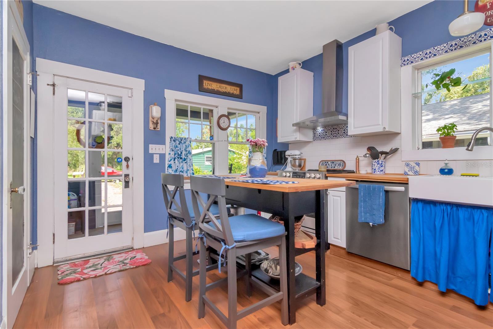 Open Kitchen