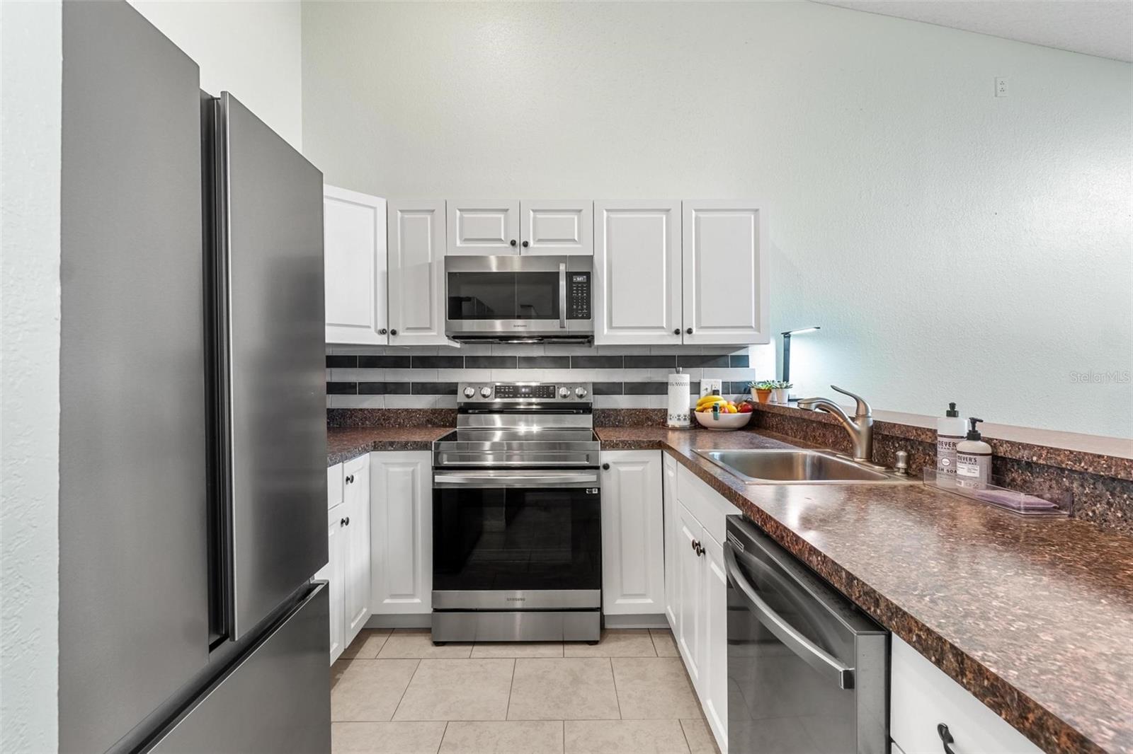 All new appliances!