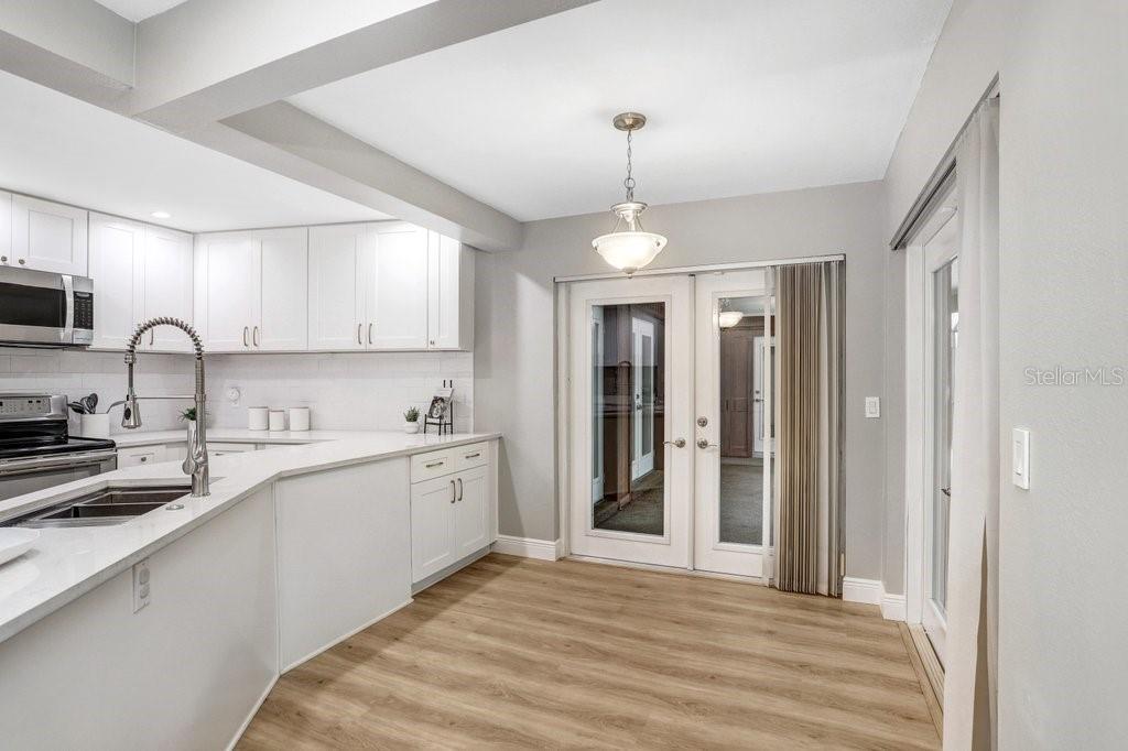 Breakfast Nook with French Doors to Lanai