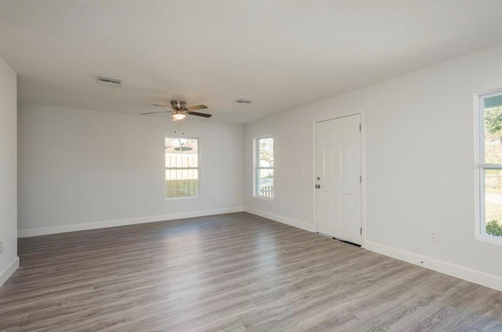 Living/Dining Room Combo