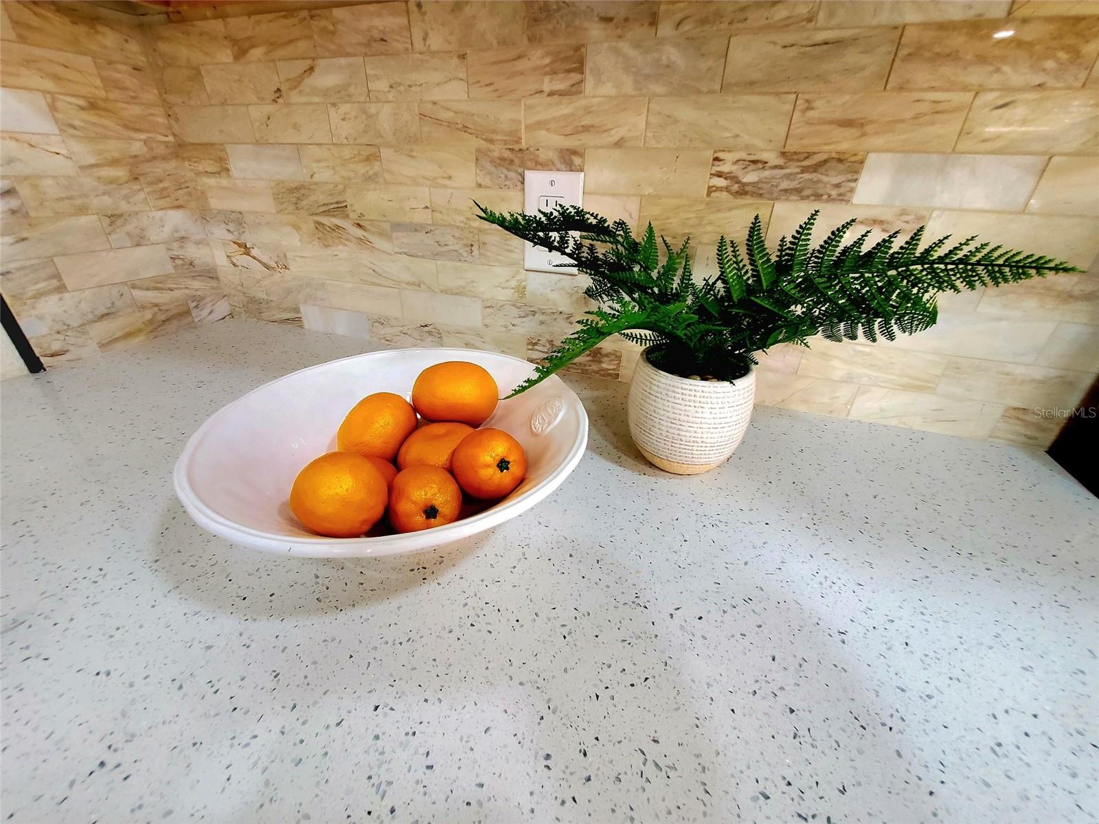 QUARTZ COUNTERS