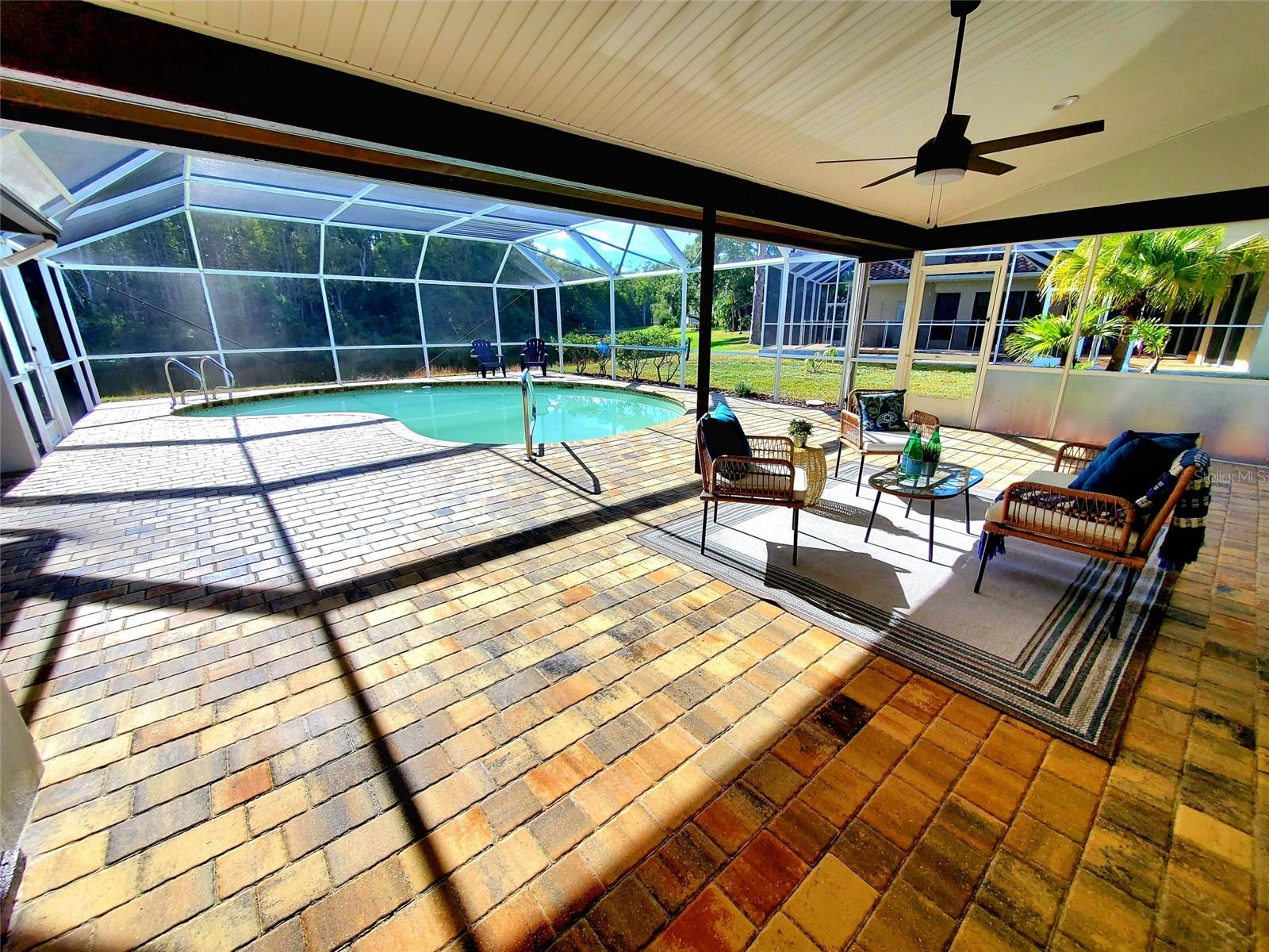 PATIO & POOL