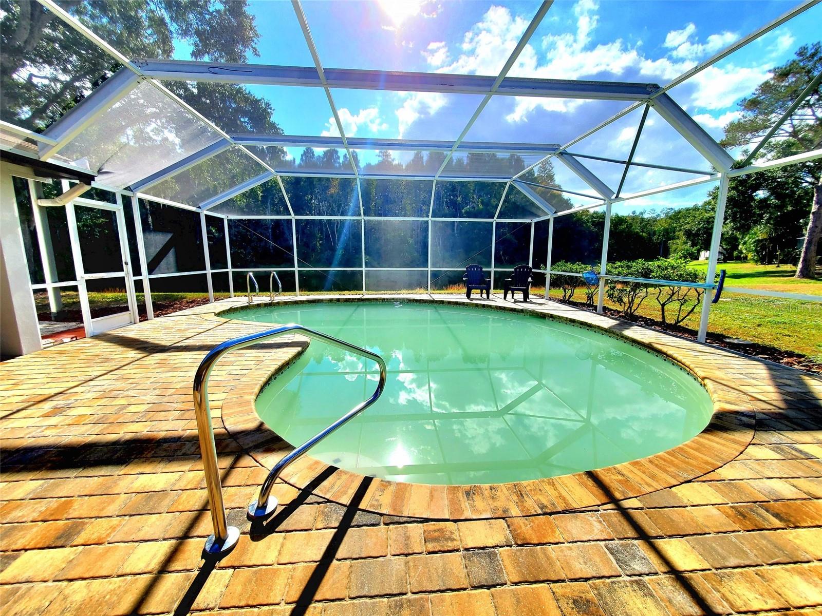 CAGED POOL