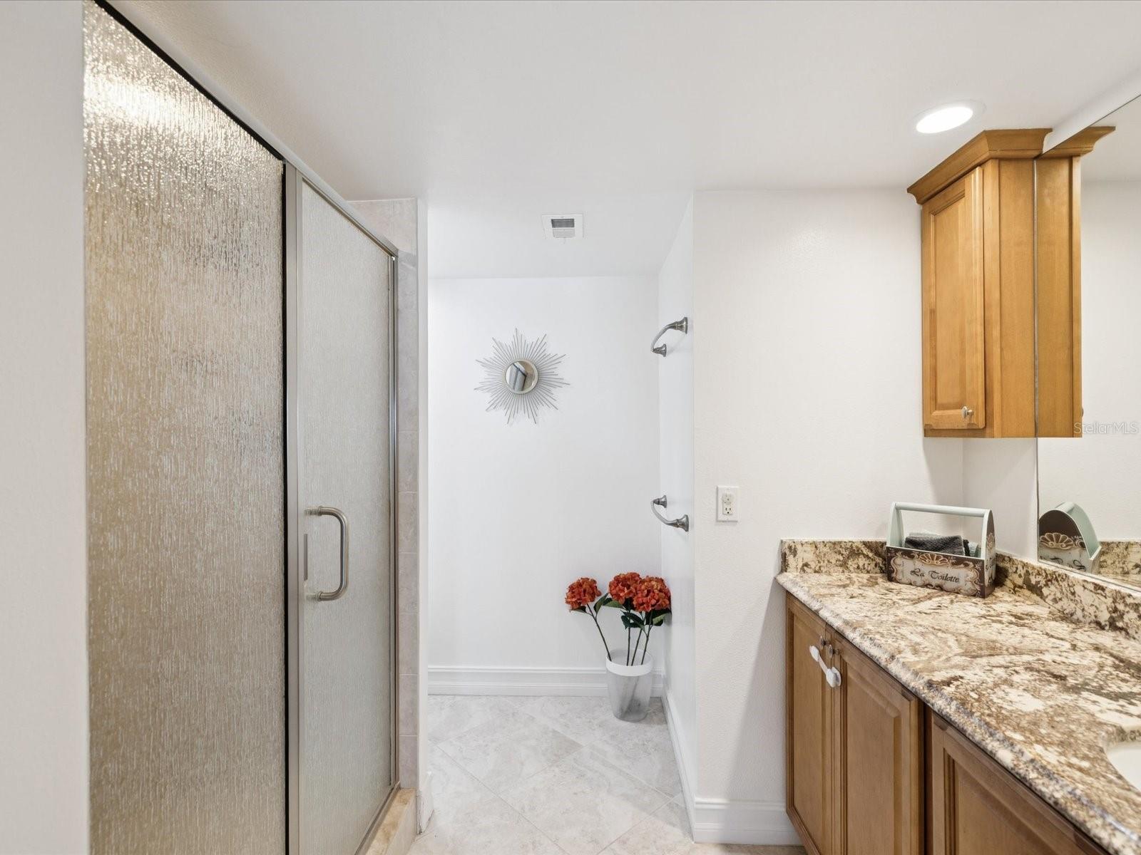 2nd Full Bathroom