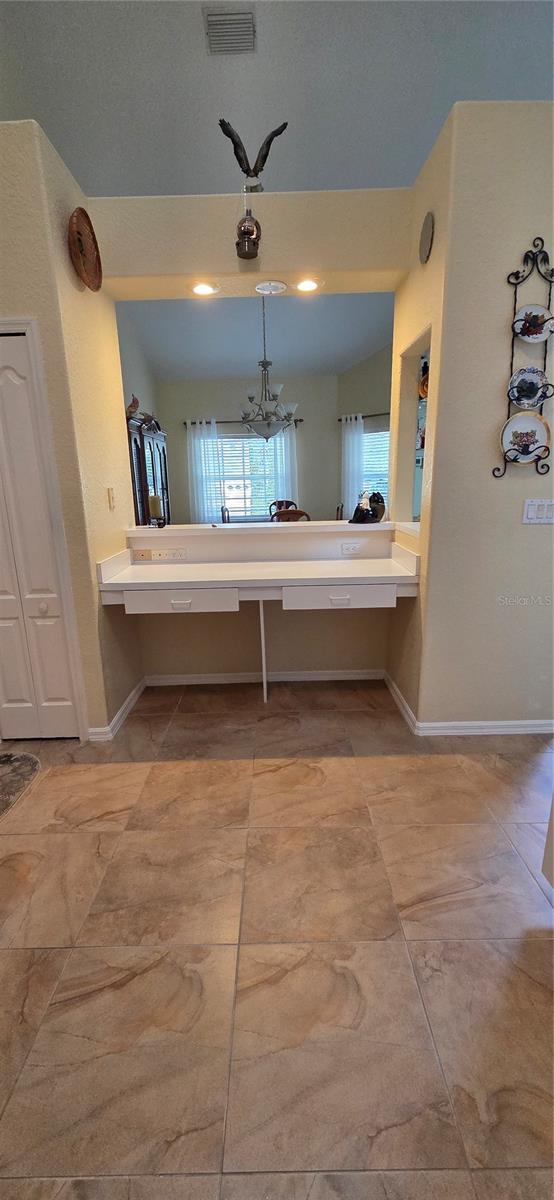 Prep / Serving Area / Work Station