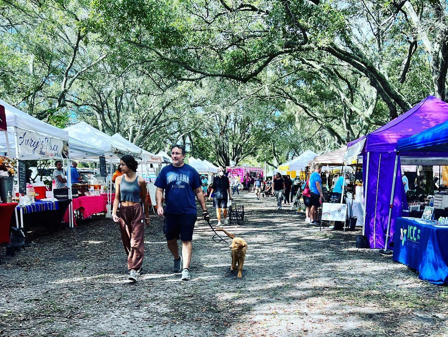 Carrollwood Village Weekend Market