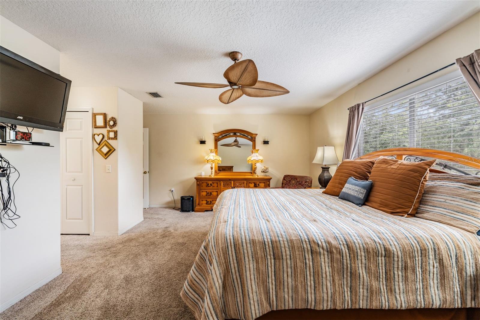 Master Bedroom (upstairs) Newer Carpet, Ceiling Fan.