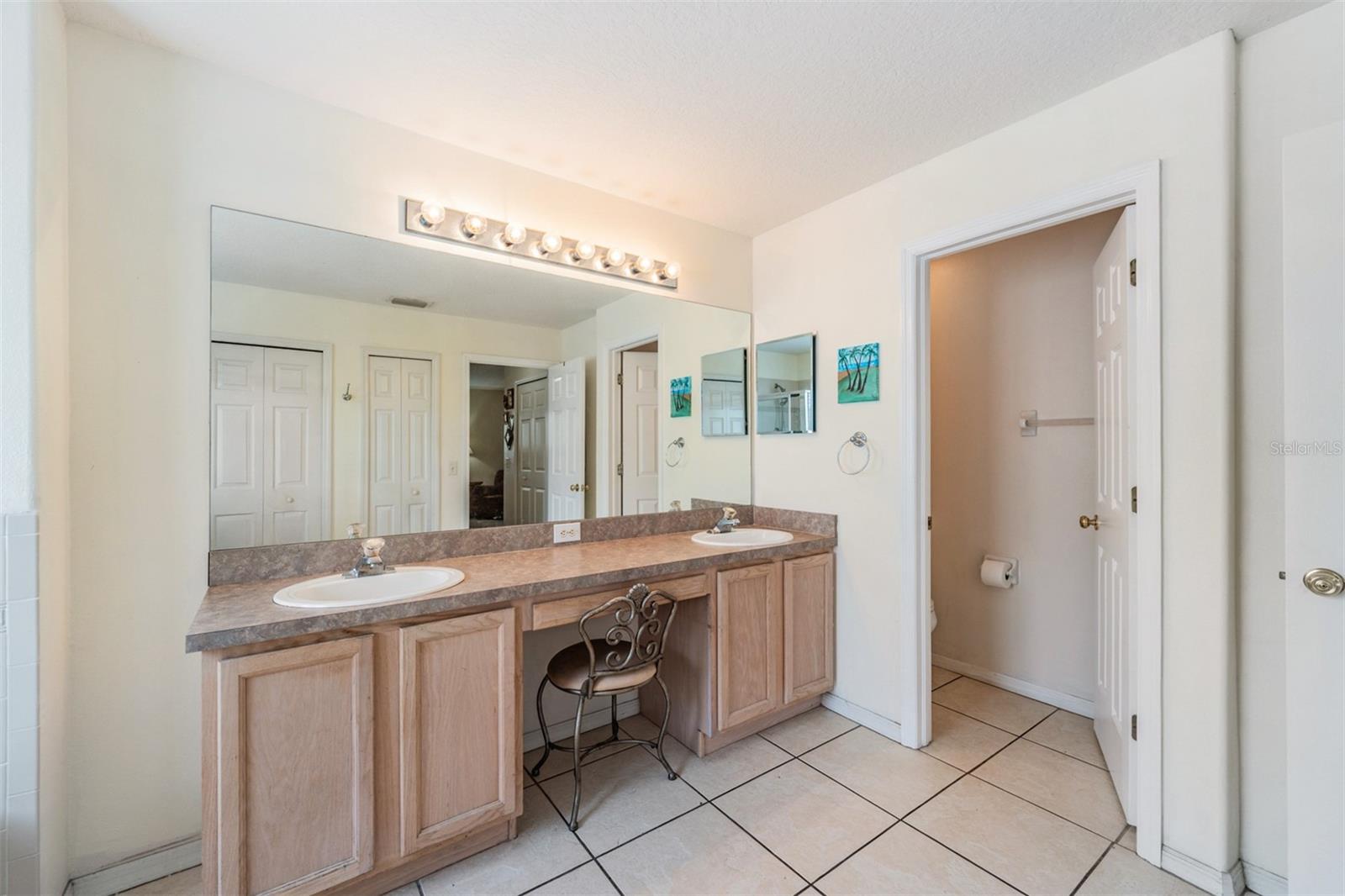 Master Bathroom/Double Vanities