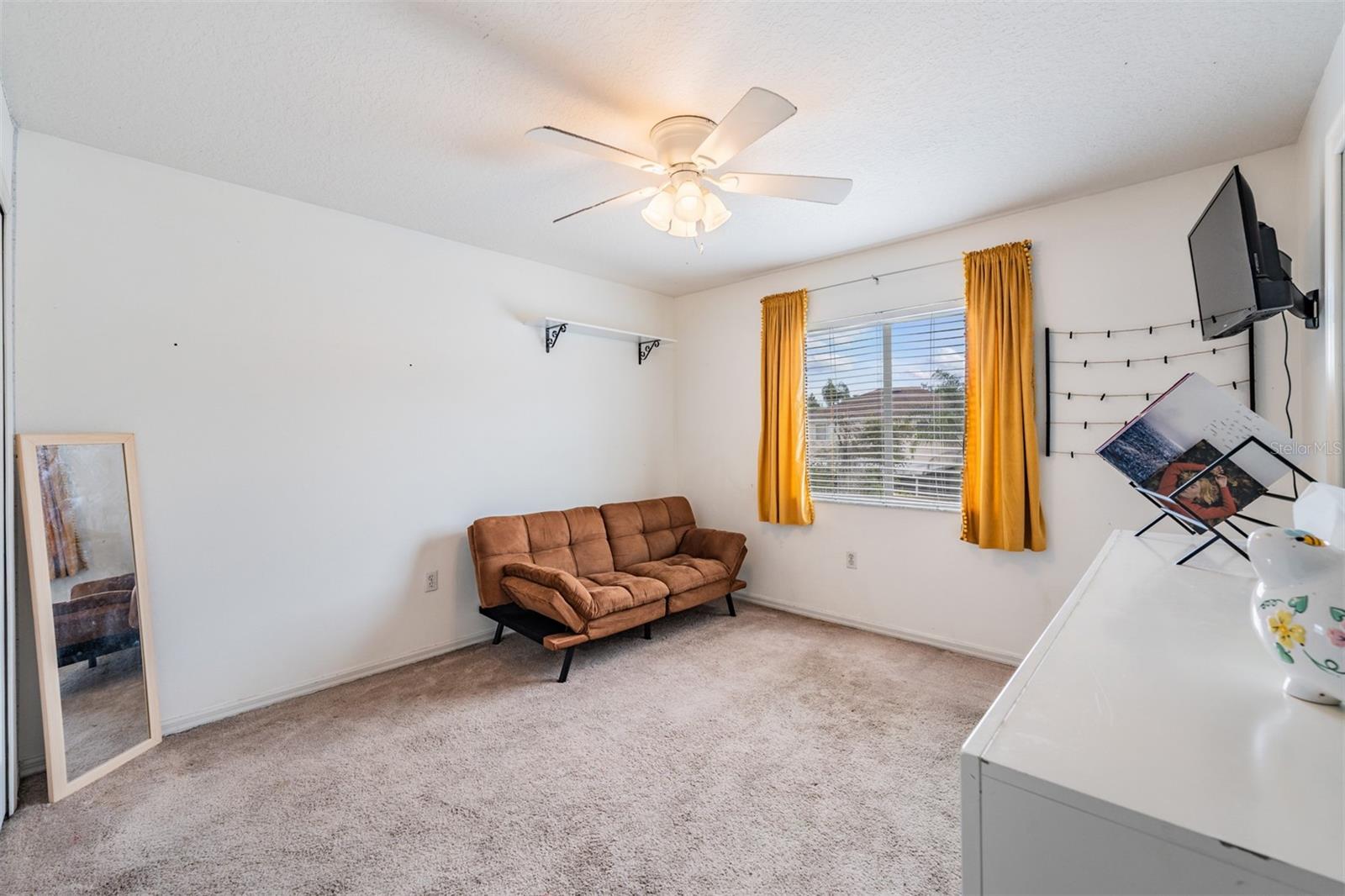 Guest Room or office with ceiling fan/light fixture