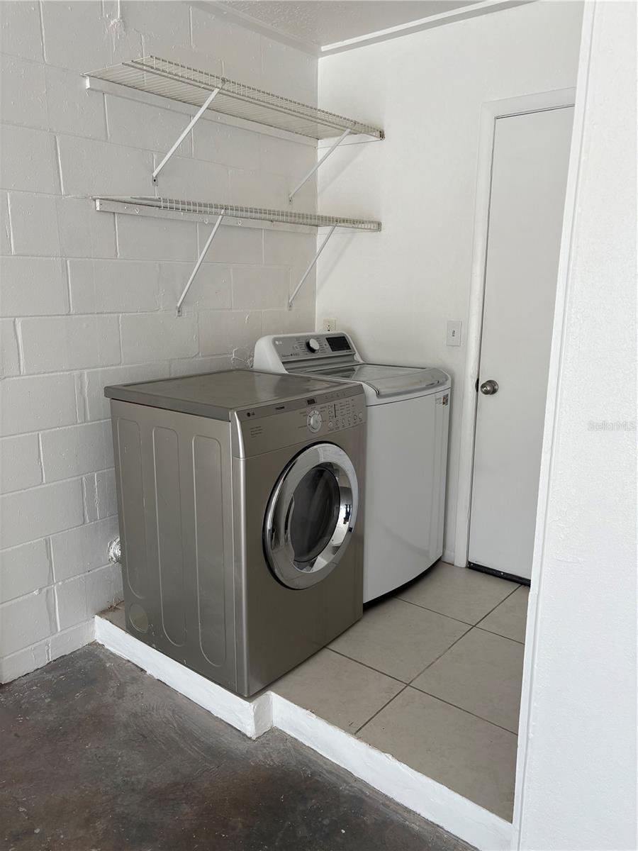 Laundry tray