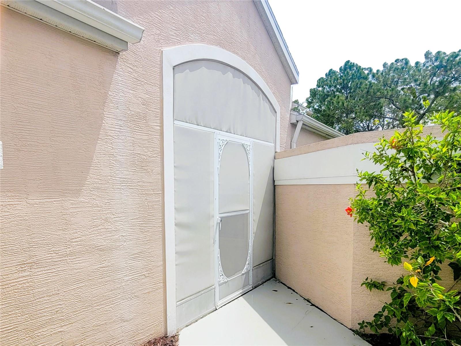 Screened Entry