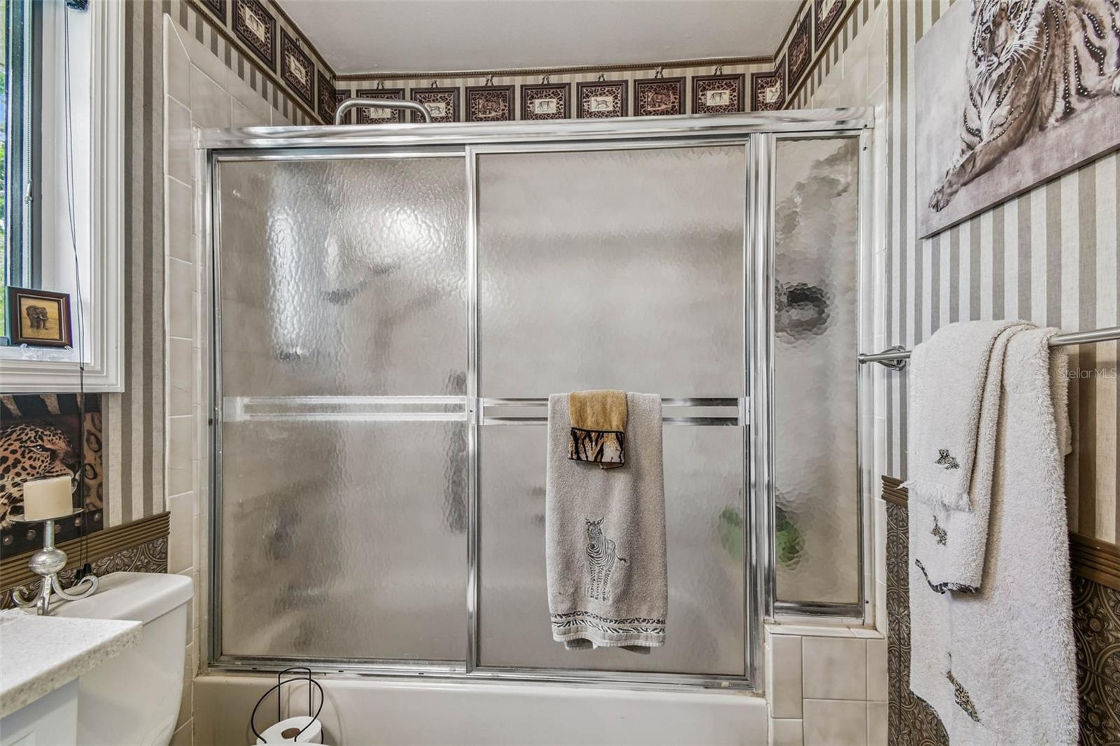 2nd Bathroom