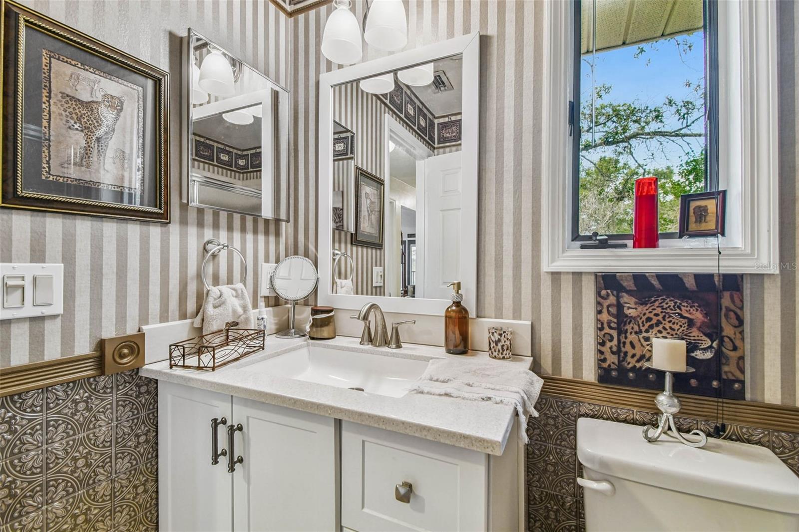 2nd Bathroom