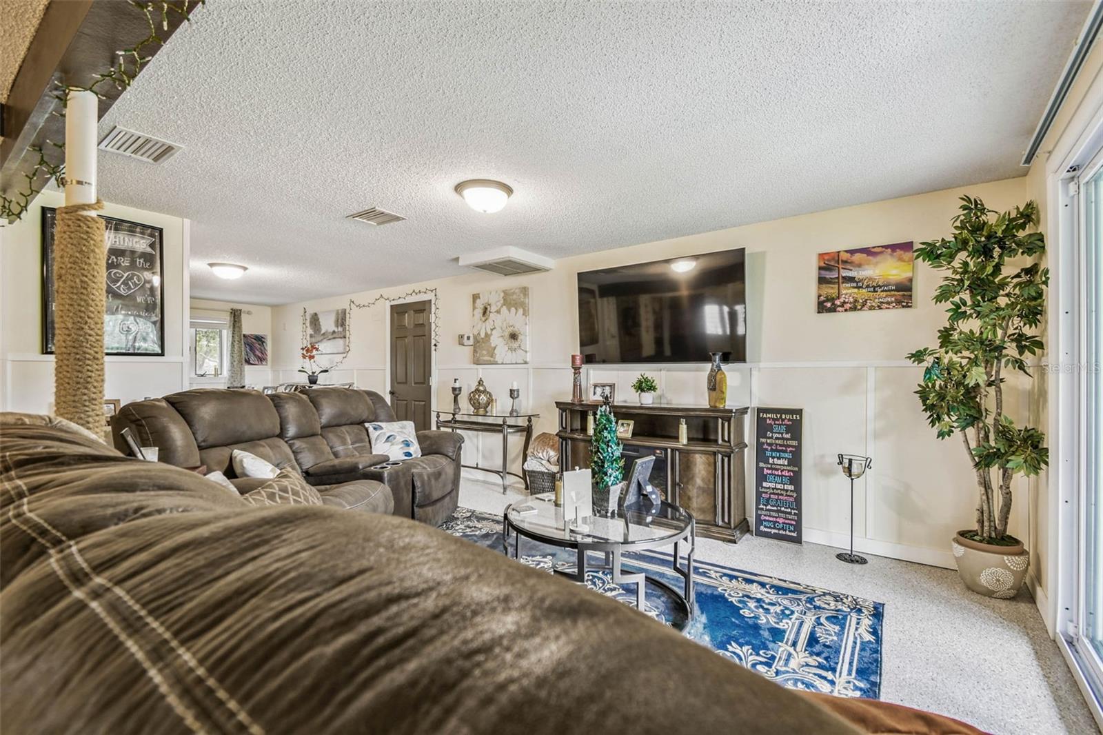 Family Room/Den