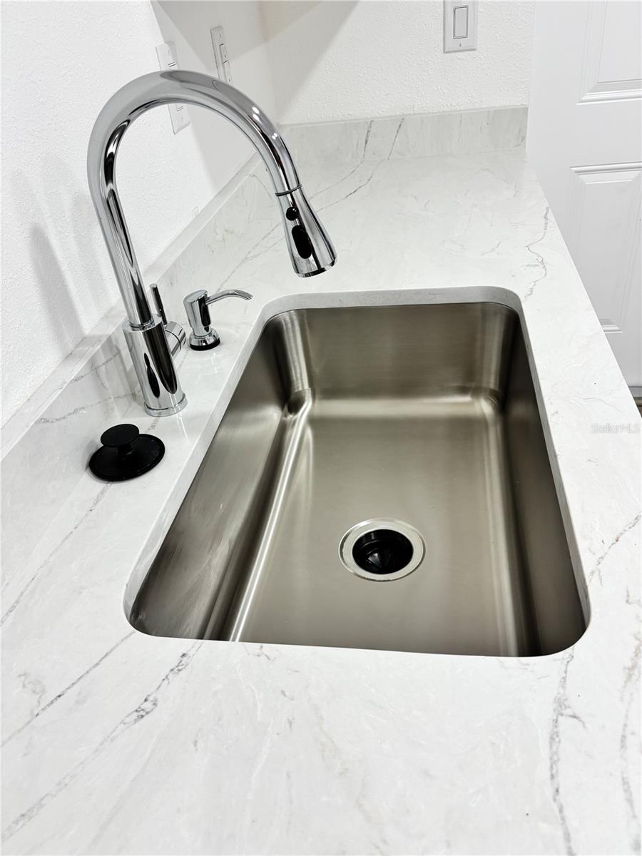 Kitchen sink