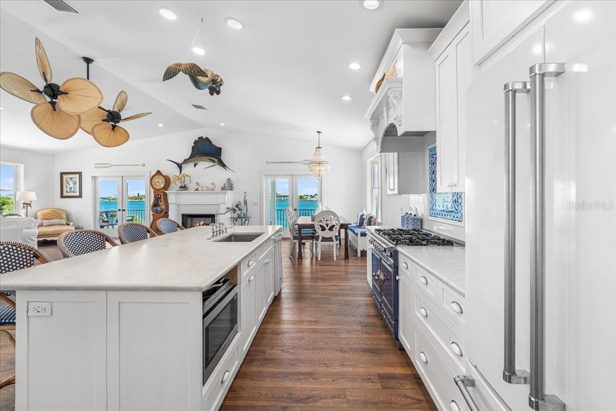 3rd Floor:  Dining and Chef's Kitchen Areas