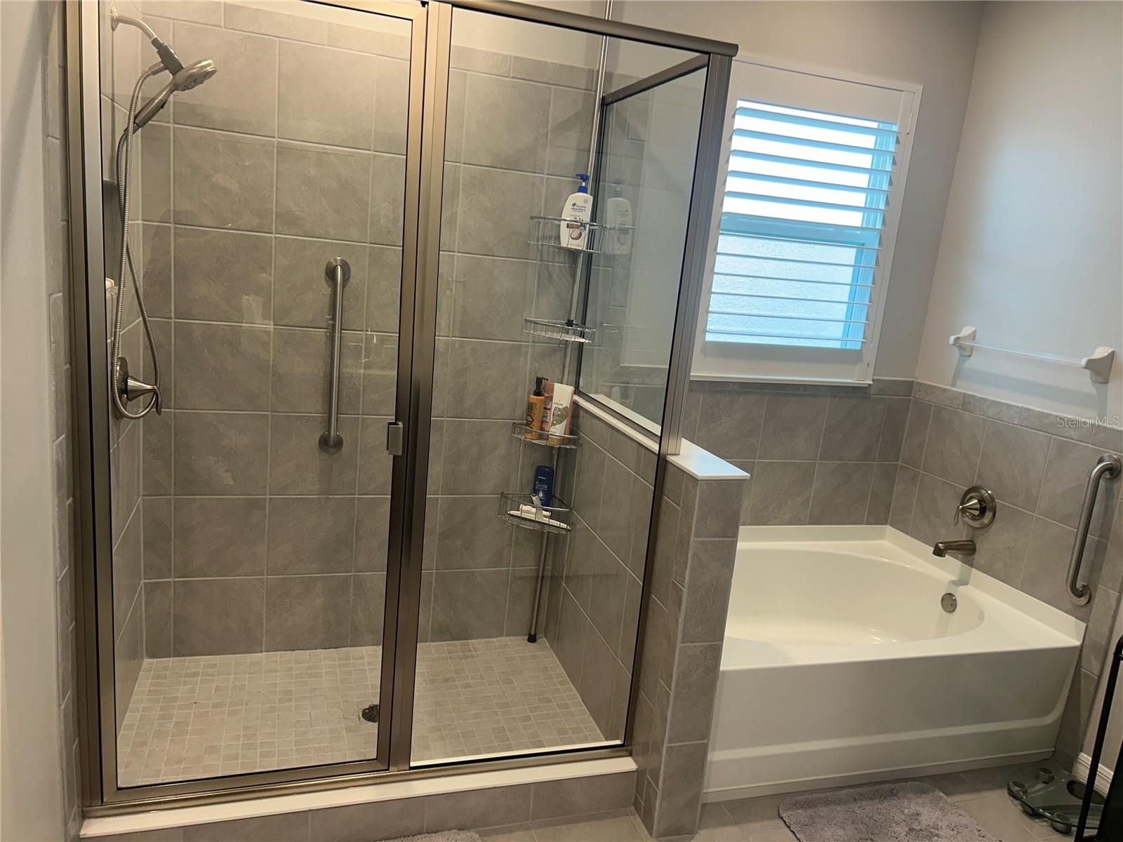 PRIMERY BATHROOM
