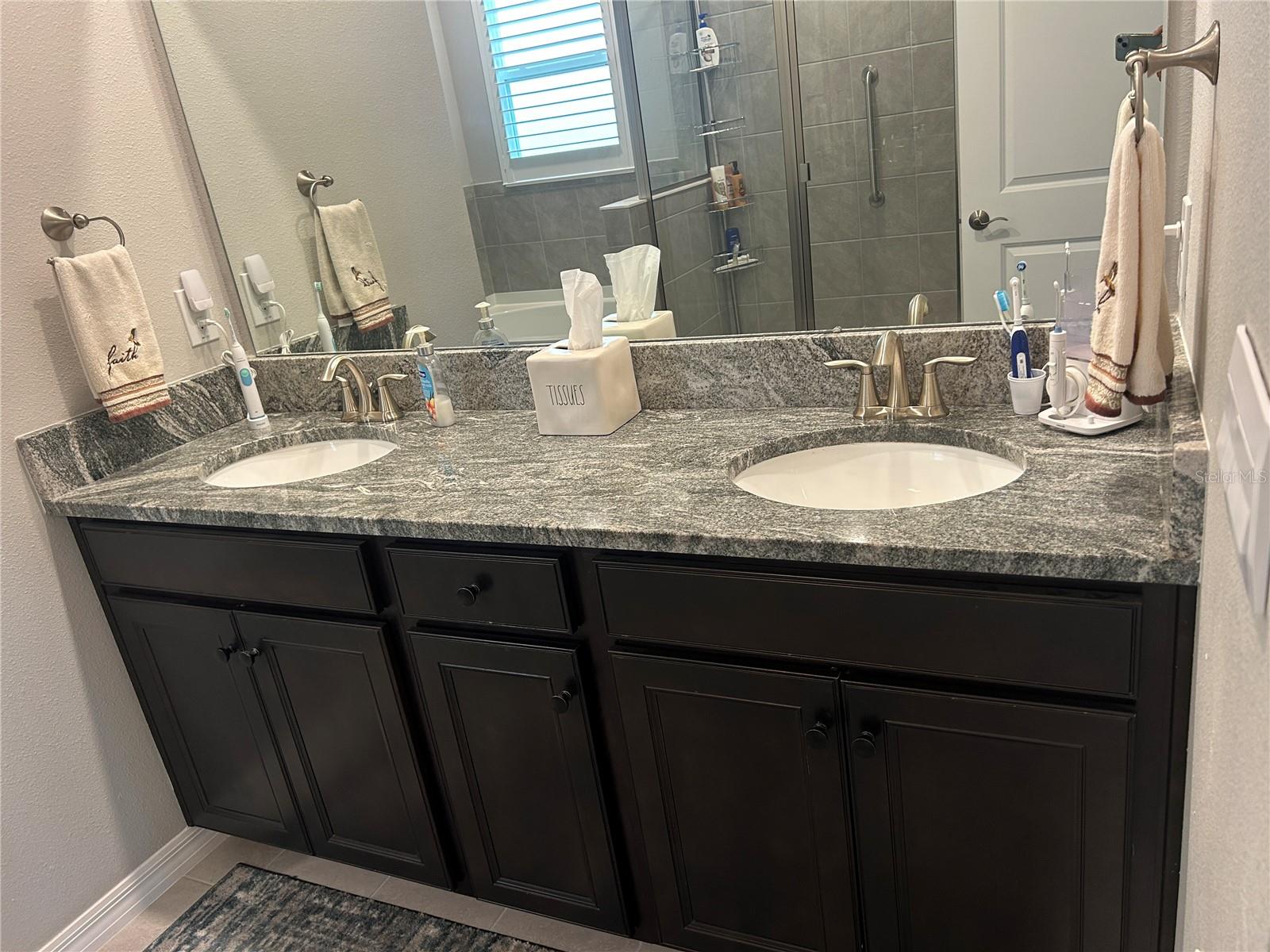 PRIMERY BATHROOM